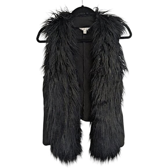 CAbi Faux-fur vest - Picture 1 of 4